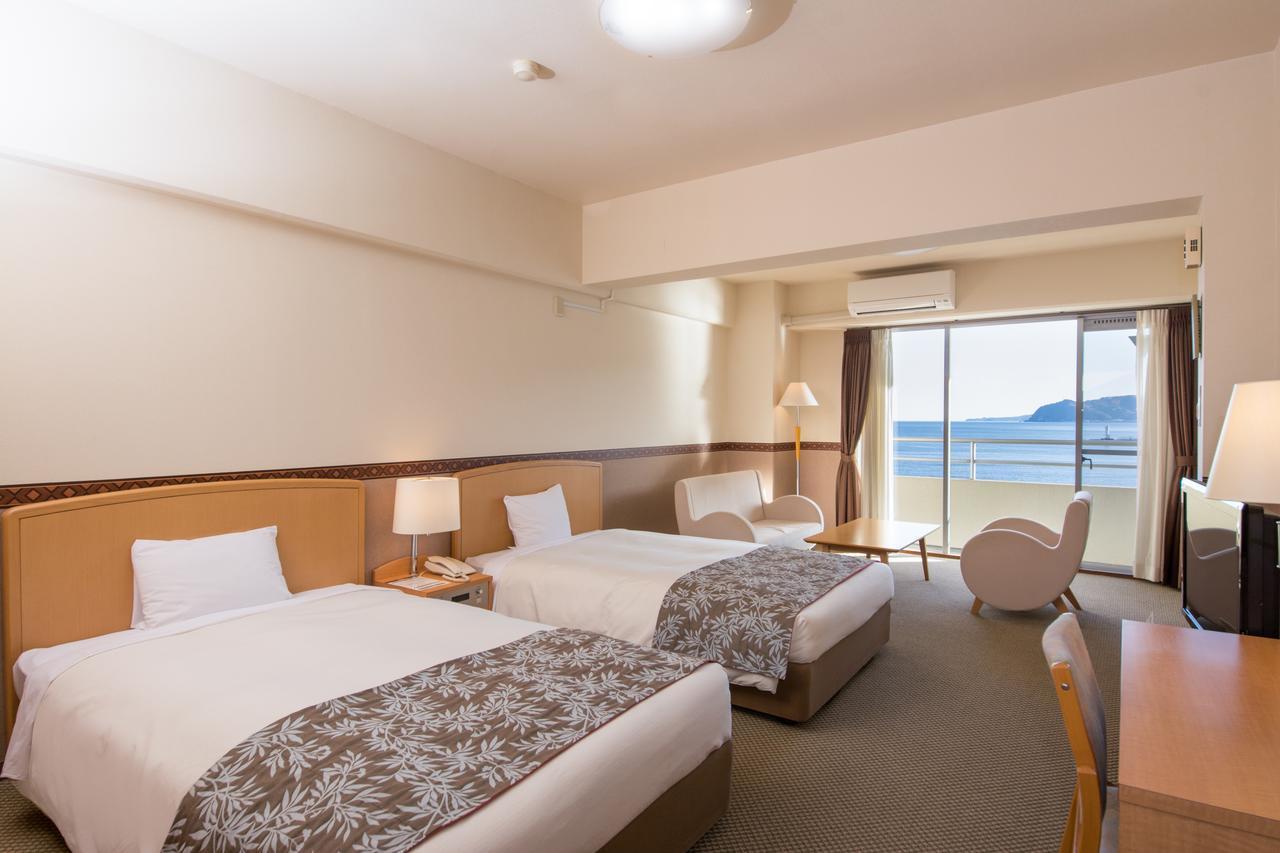 Wisterian Life Club Atami Hotel Atami  Ngoại thất bức ảnh