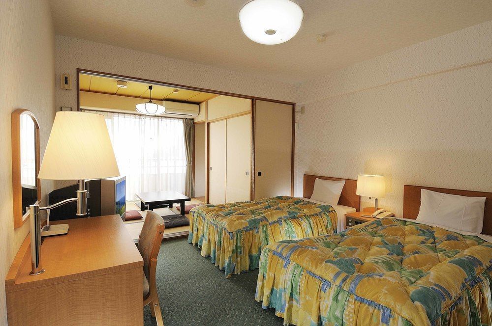 Wisterian Life Club Atami Hotel Atami  Ngoại thất bức ảnh